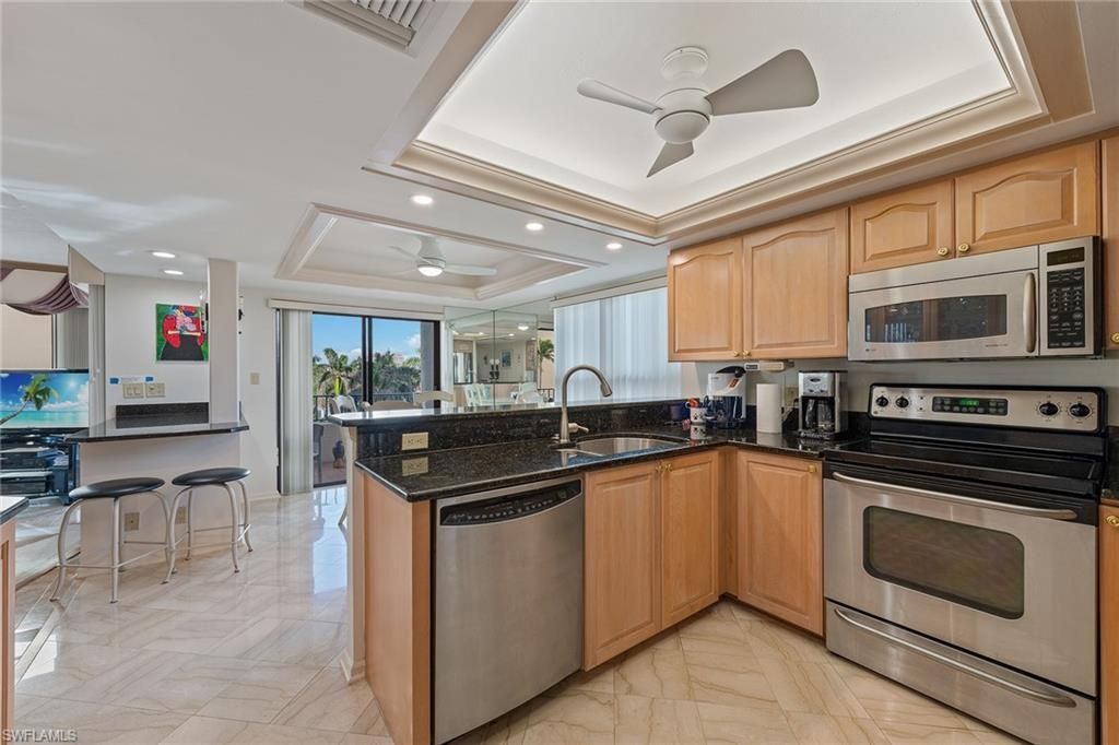 4451 Gulf Shore Blvd N, Unit 505, Naples, FL 34103 Photo