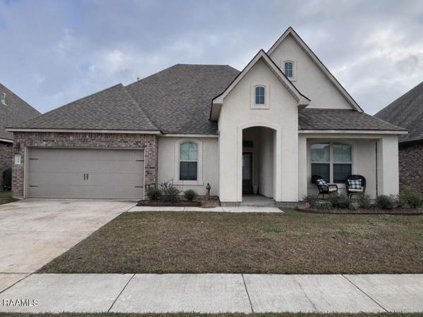 400 Eastwood Drive, Lafayette, LA 70508