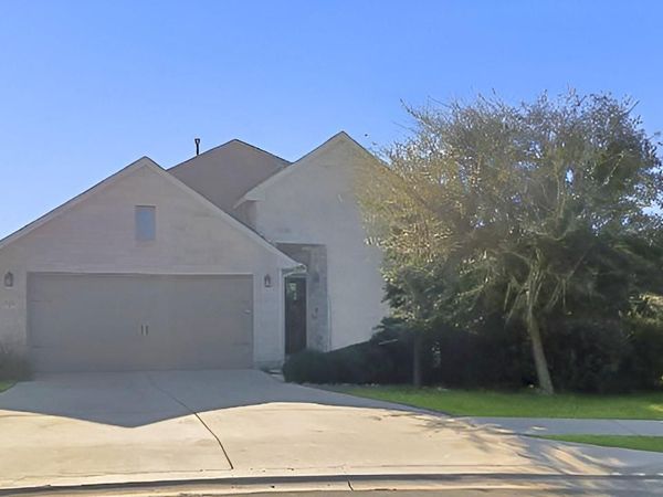 22621 Fountaingrass LN, Lago Vista, TX 78645