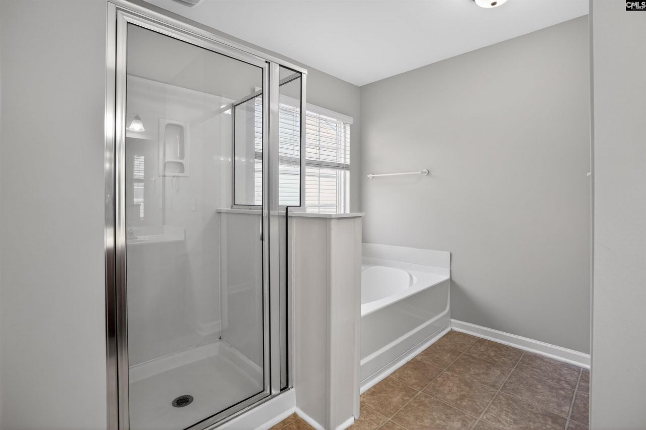 111 Stonemont Drive  Photo 29