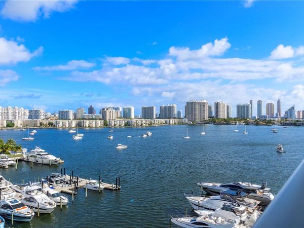 17111 Biscayne Blvd, Unit 803, North Miami Beach, FL 33160