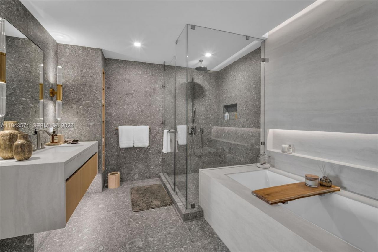 900 N Ocean Blvd, Unit 1605, Pompano Beach, FL 33062 Photo