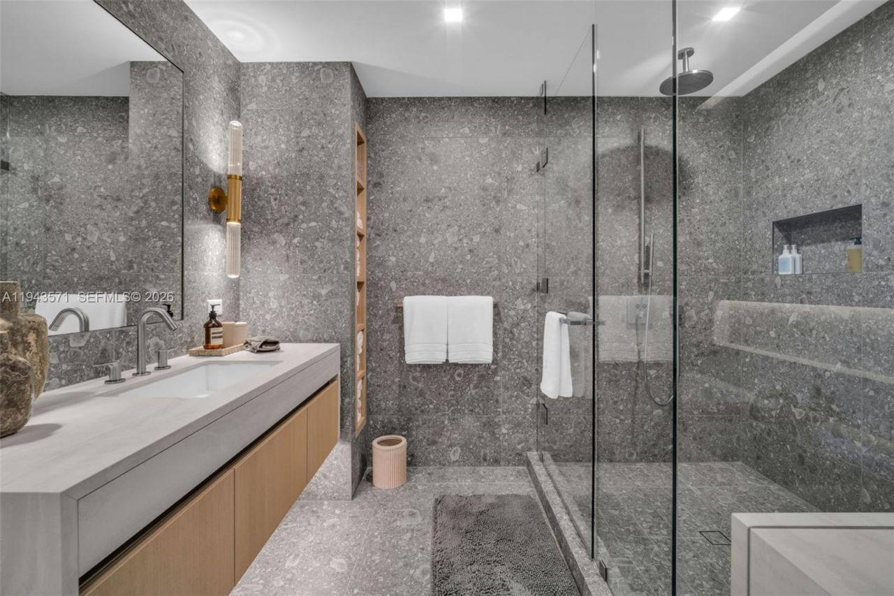 900 N Ocean Blvd, Unit 1605, Pompano Beach, FL 33062 Photo