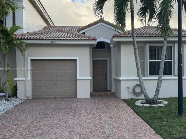 13064 NW 9th Ct, Unit 13064, Pembroke Pines, FL 33028