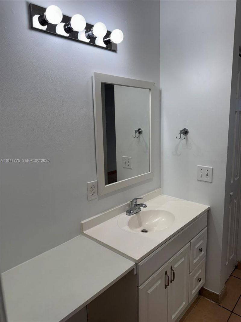 13064 NW 9th Ct, Unit 13064, Pembroke Pines, FL 33028 Photo