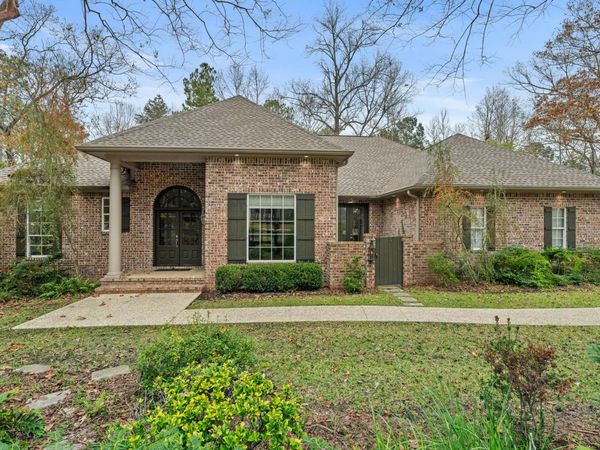 48 Timberton Dr., Hattiesburg, MS 39401