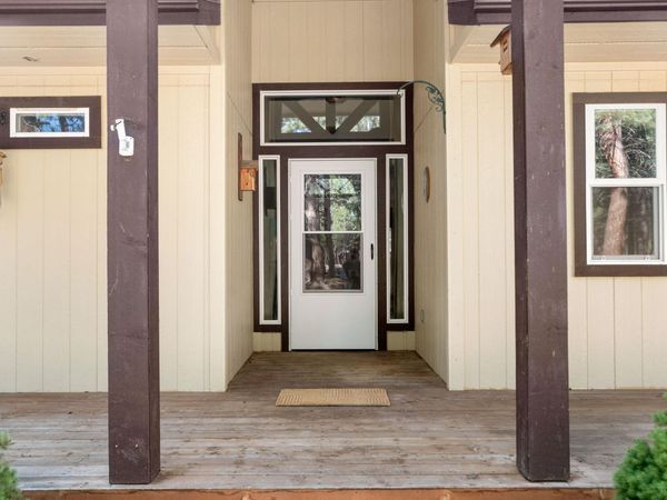 2706 Alacano Drive, La Pine, OR 97739