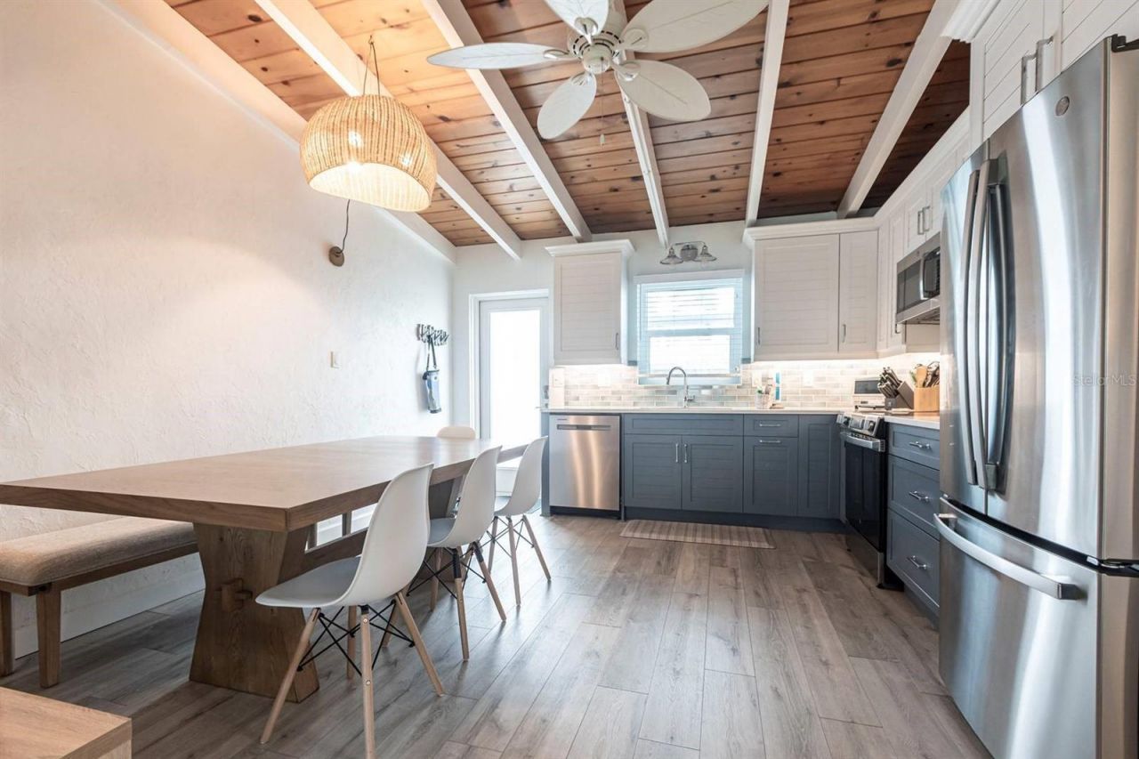 6006 Midnight Pass Road, Unit 44, Sarasota, FL 34242 Photo