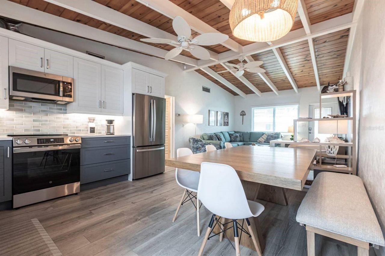 6006 Midnight Pass Road, Unit 44, Sarasota, FL 34242 Photo