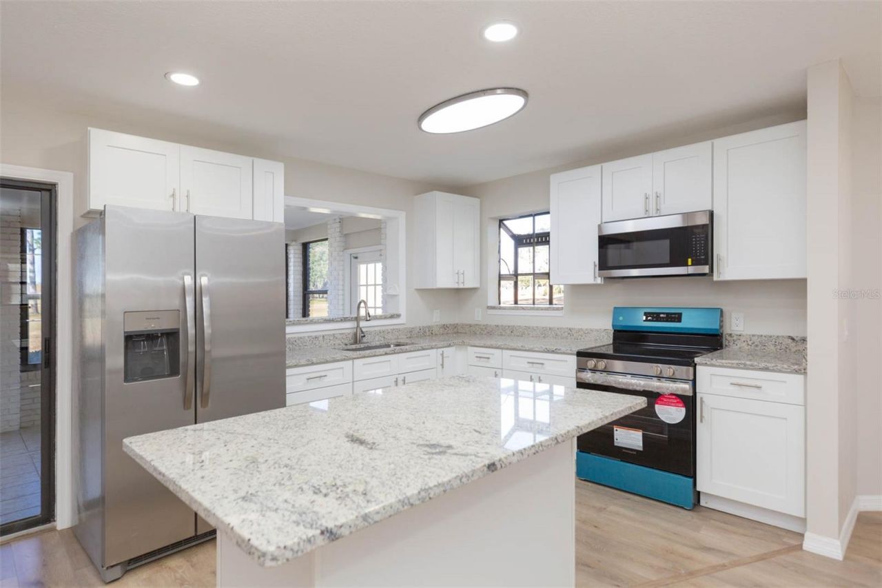 6545 Brentwood Drive, Zephyrhills, FL 33542 Photo