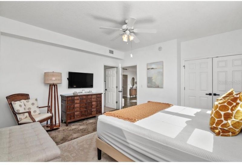 750 N Tamiami Trail, Unit 1516, Sarasota, FL 34236 Photo