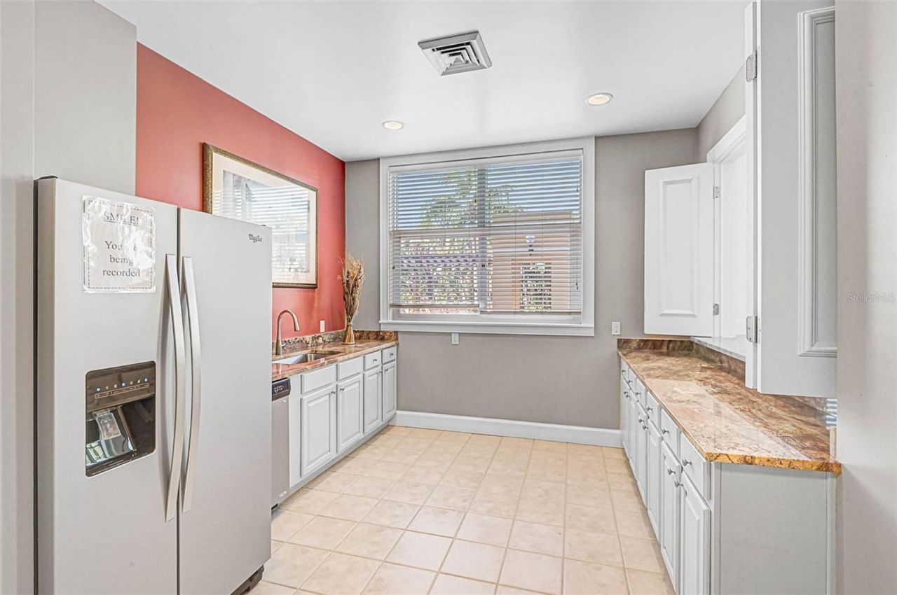 750 N Tamiami Trail, Unit 1516, Sarasota, FL 34236 Photo