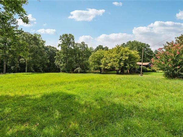 8265 Seabolt Drive, Cumming, GA 30028