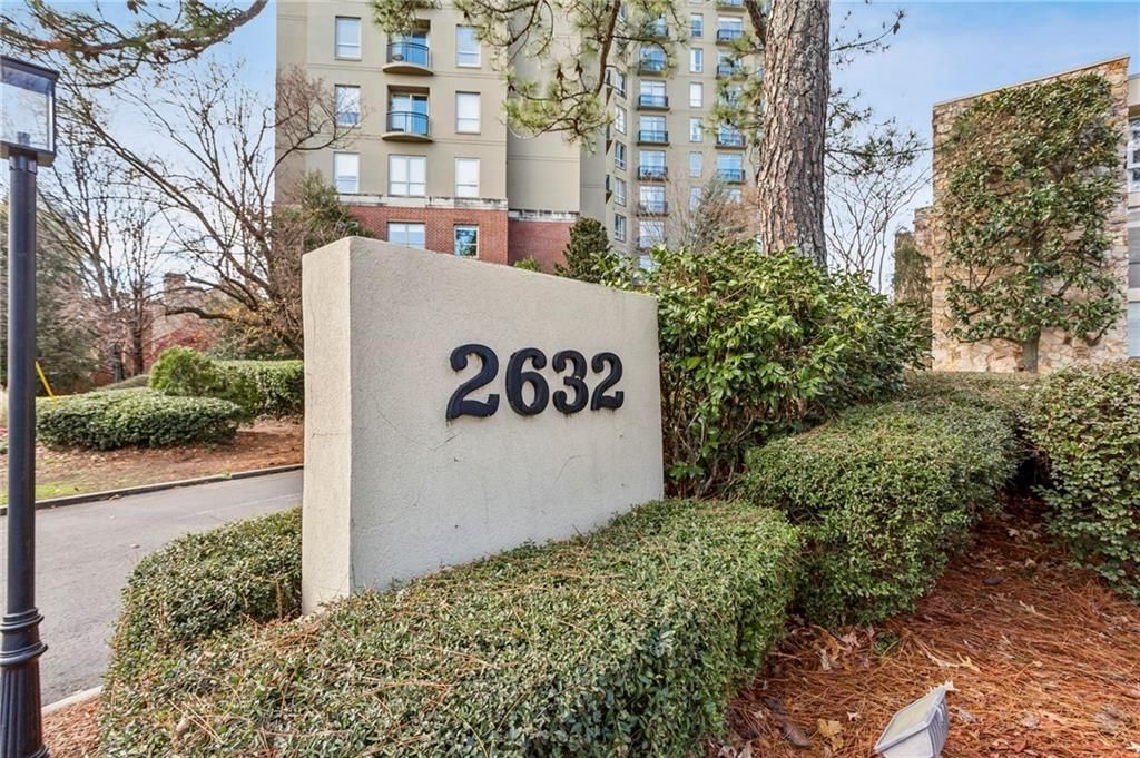 2632 Peachtree Road Nw, Unit 402B, Atlanta, GA 30305 Main Photo