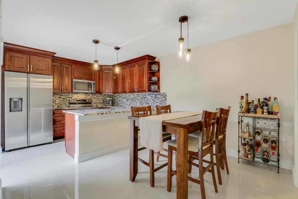 2404 24th Way, West Palm Beach, FL 33407 Photo