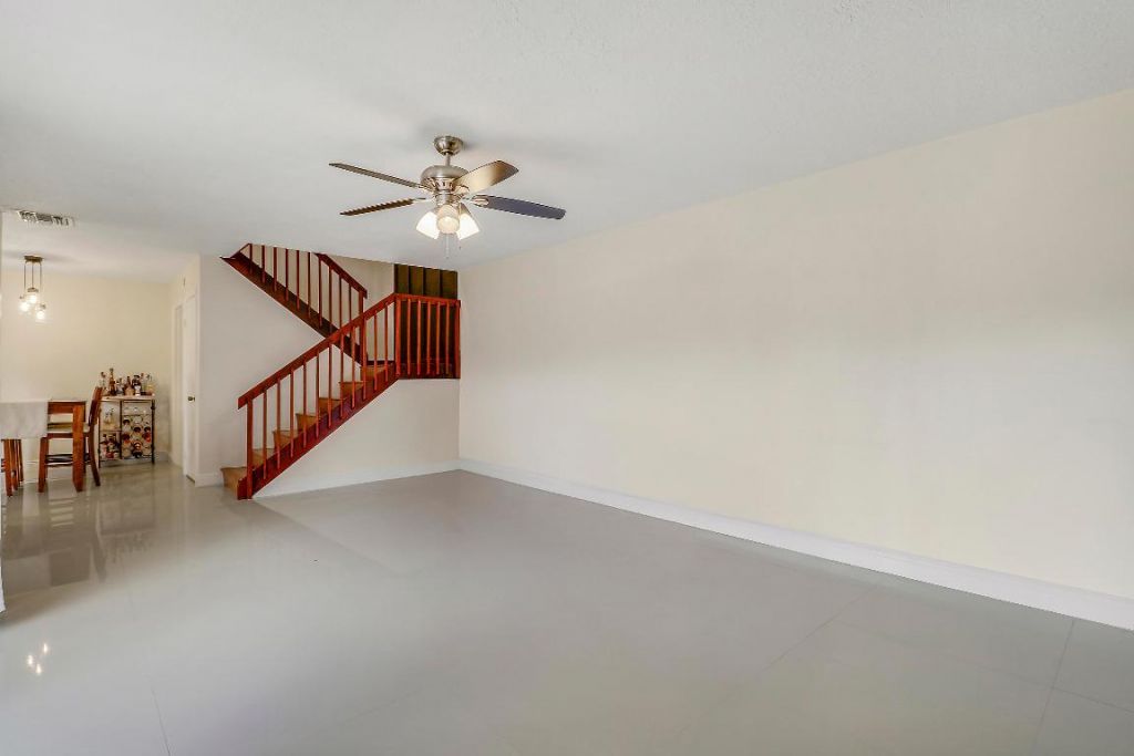2404 24th Way, West Palm Beach, FL 33407 Photo