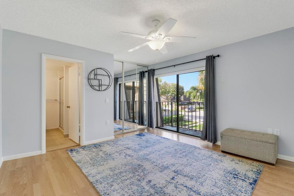 2404 24th Way, West Palm Beach, FL 33407 Photo