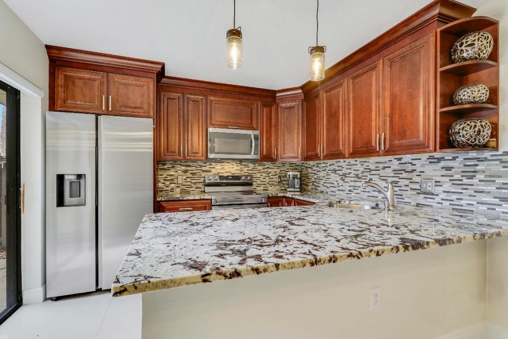 2404 24th Way, West Palm Beach, FL 33407 Photo