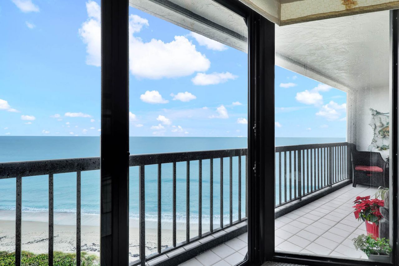 8880 S Ocean Drive, Unit 1004, Jensen Beach, FL 34957 Photo
