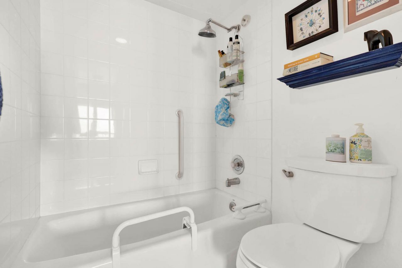 8880 S Ocean Drive, Unit 1004, Jensen Beach, FL 34957 Photo