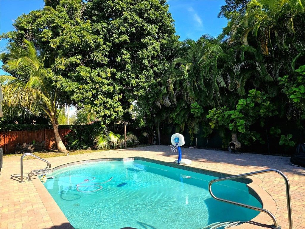 400 Bonaventure Blvd, Weston, FL 33326 Photo