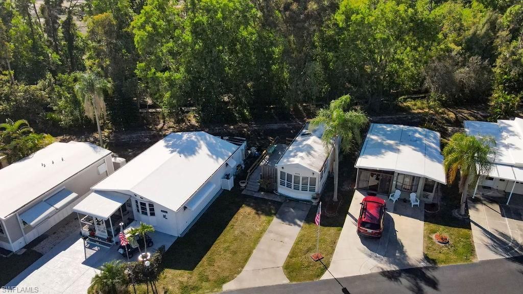 8516 Pepperwood Dr, Estero, FL 33928 Photo