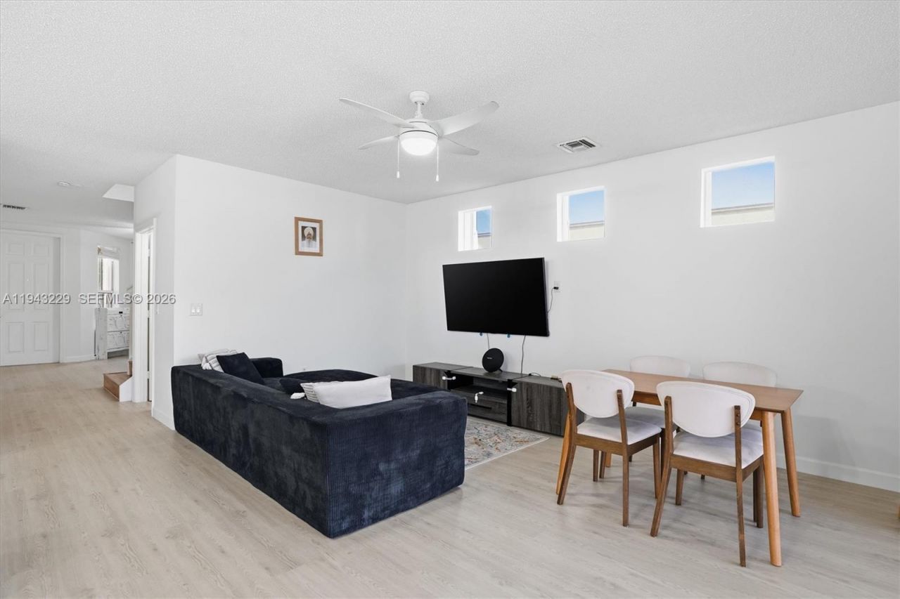 16367 SW 48th St, Miramar, FL 33027 Photo