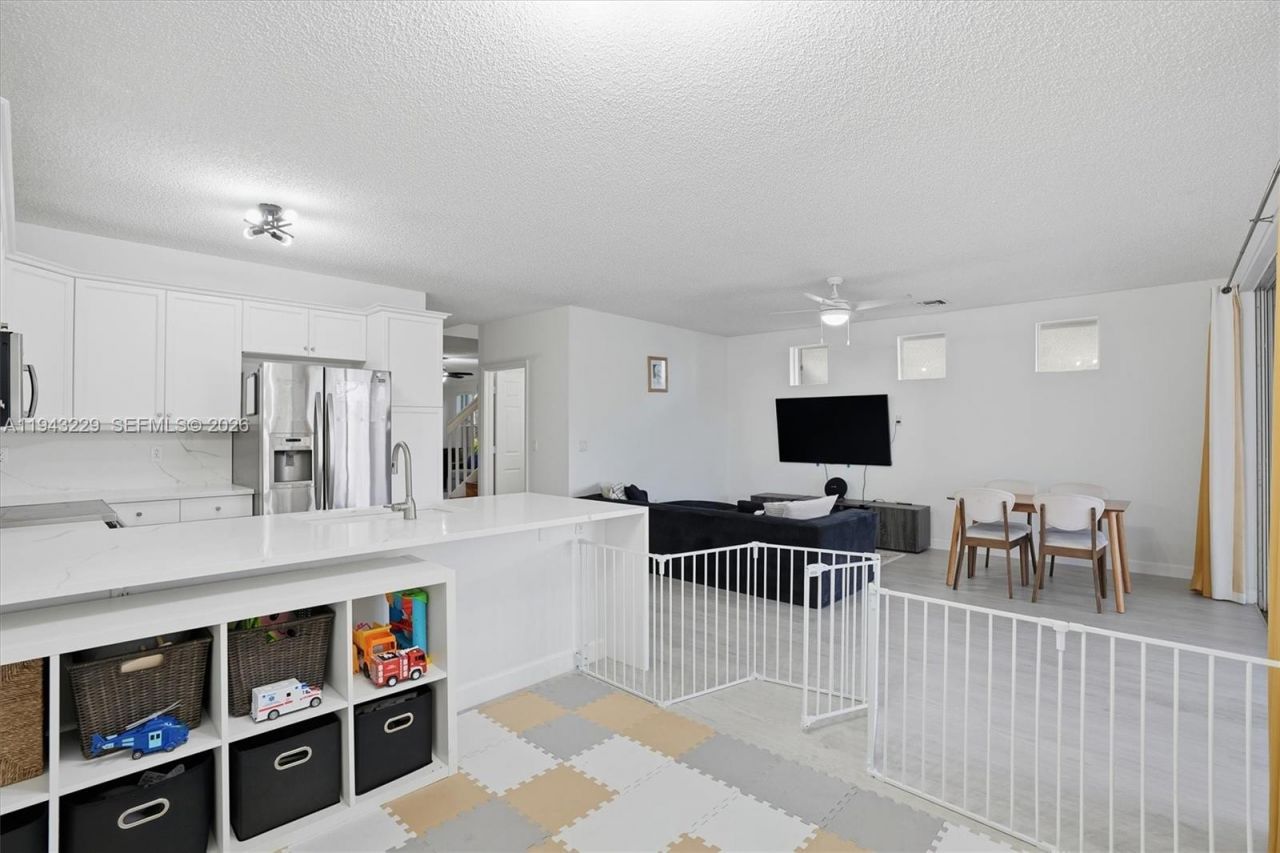 16367 SW 48th St, Miramar, FL 33027 Photo