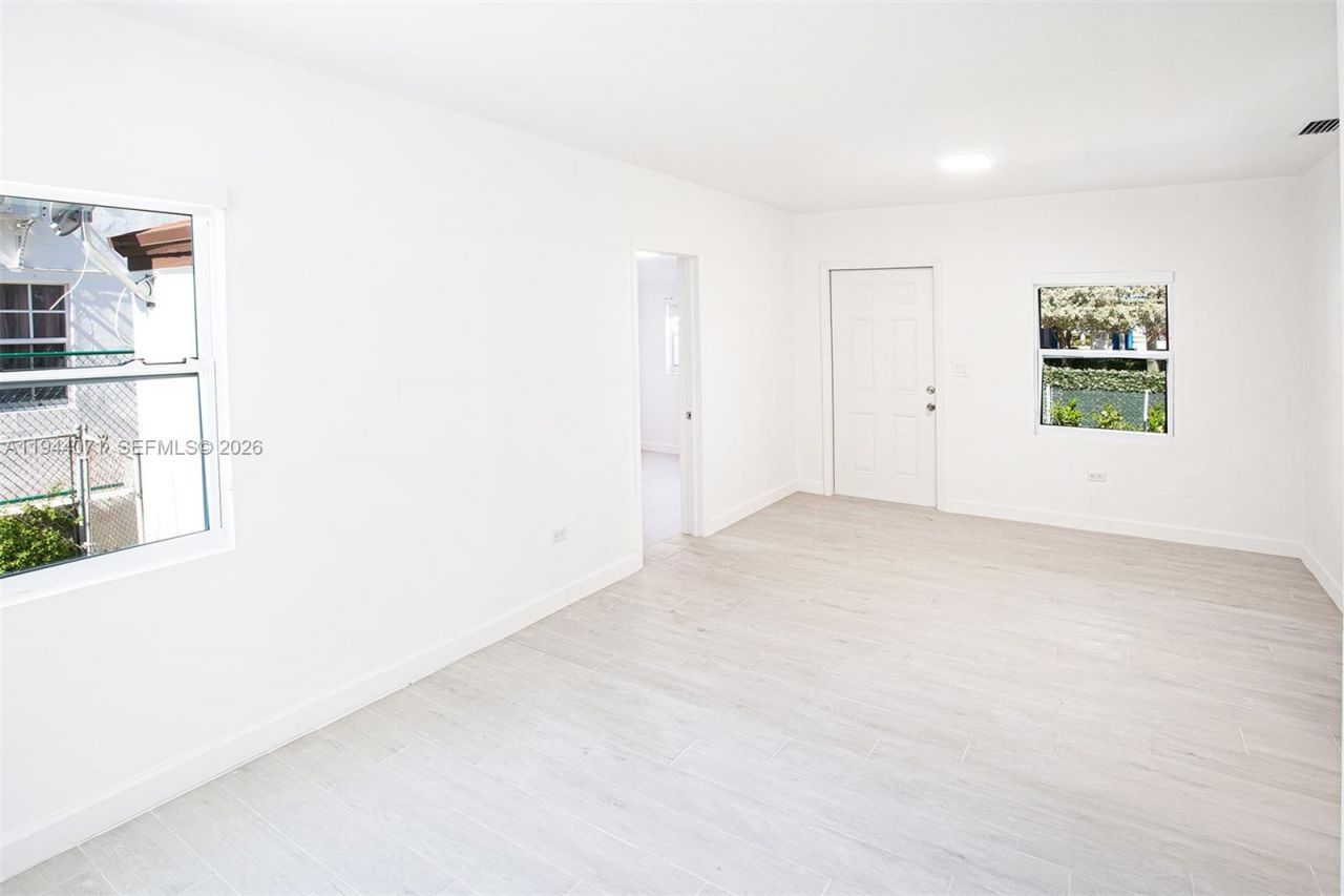 2620 SW 9th St, Miami, FL 33135 Photo