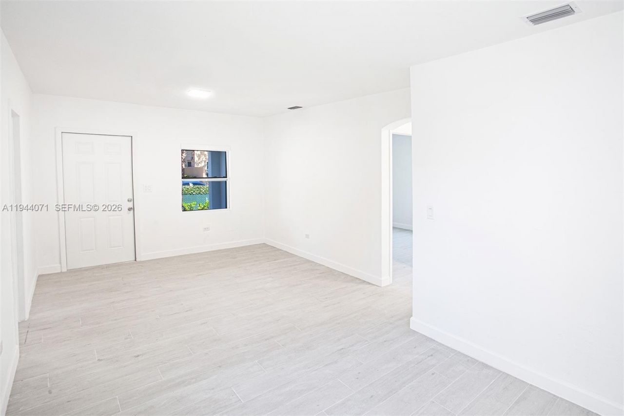 2620 SW 9th St, Miami, FL 33135 Photo