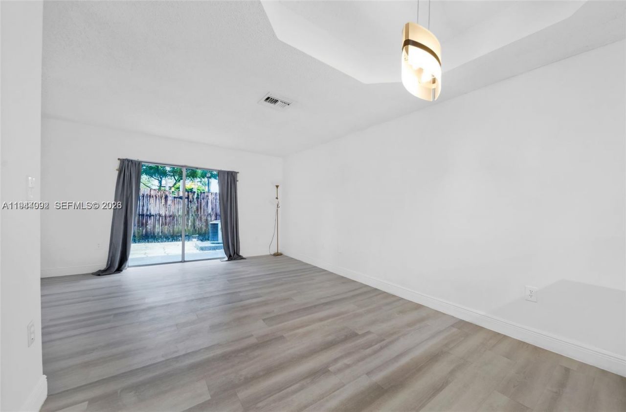 14260 SW 121st Pl, Unit 11, Miami, FL 33186 Photo