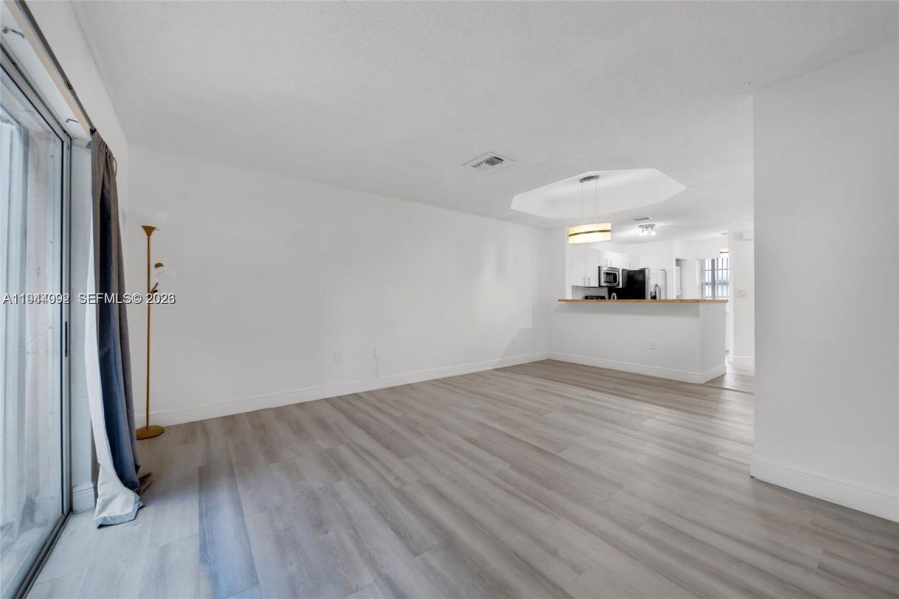 14260 SW 121st Pl, Unit 11, Miami, FL 33186 Photo