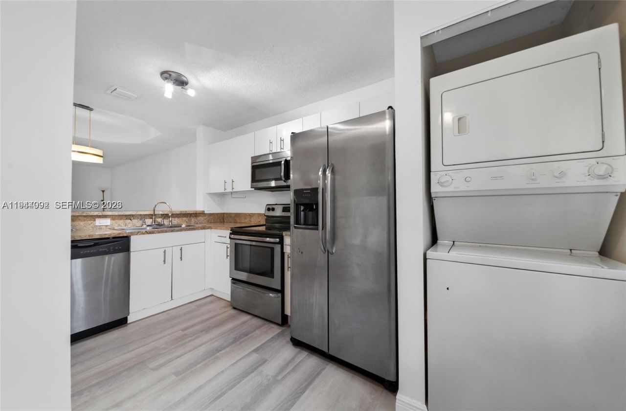 14260 SW 121st Pl, Unit 11, Miami, FL 33186 Photo