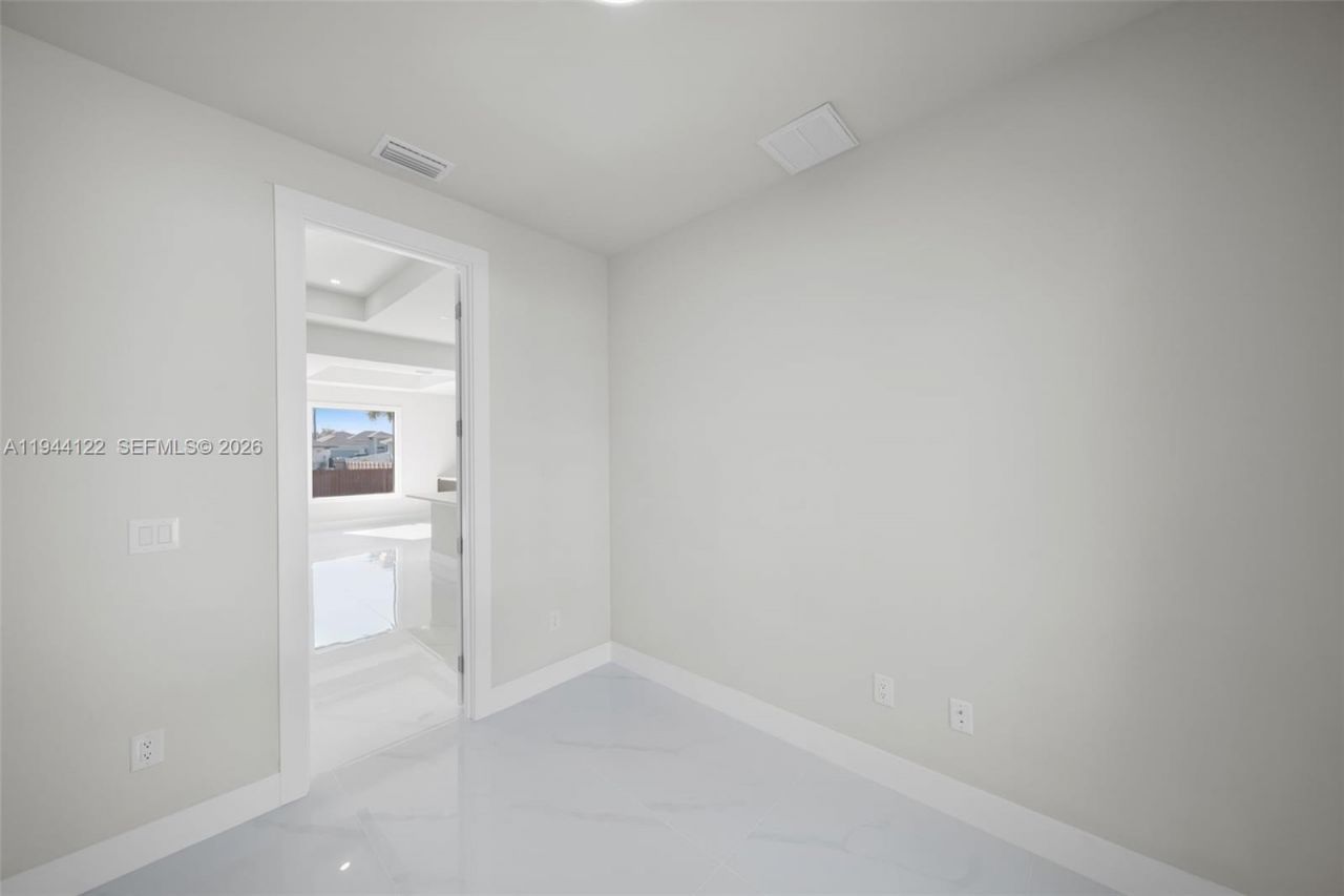 2913 14th W , Lehigh Acres, FL 33971 Photo