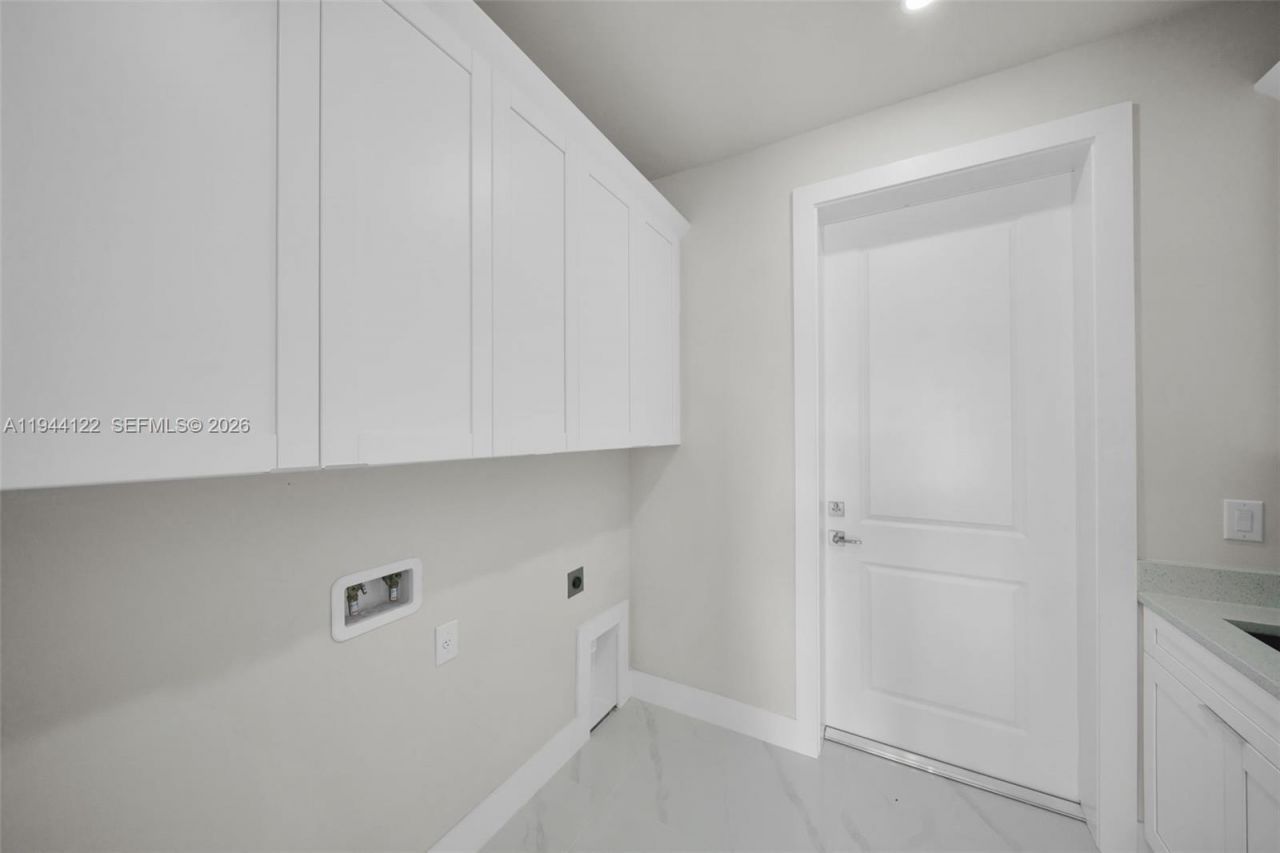 2913 14th W , Lehigh Acres, FL 33971 Photo