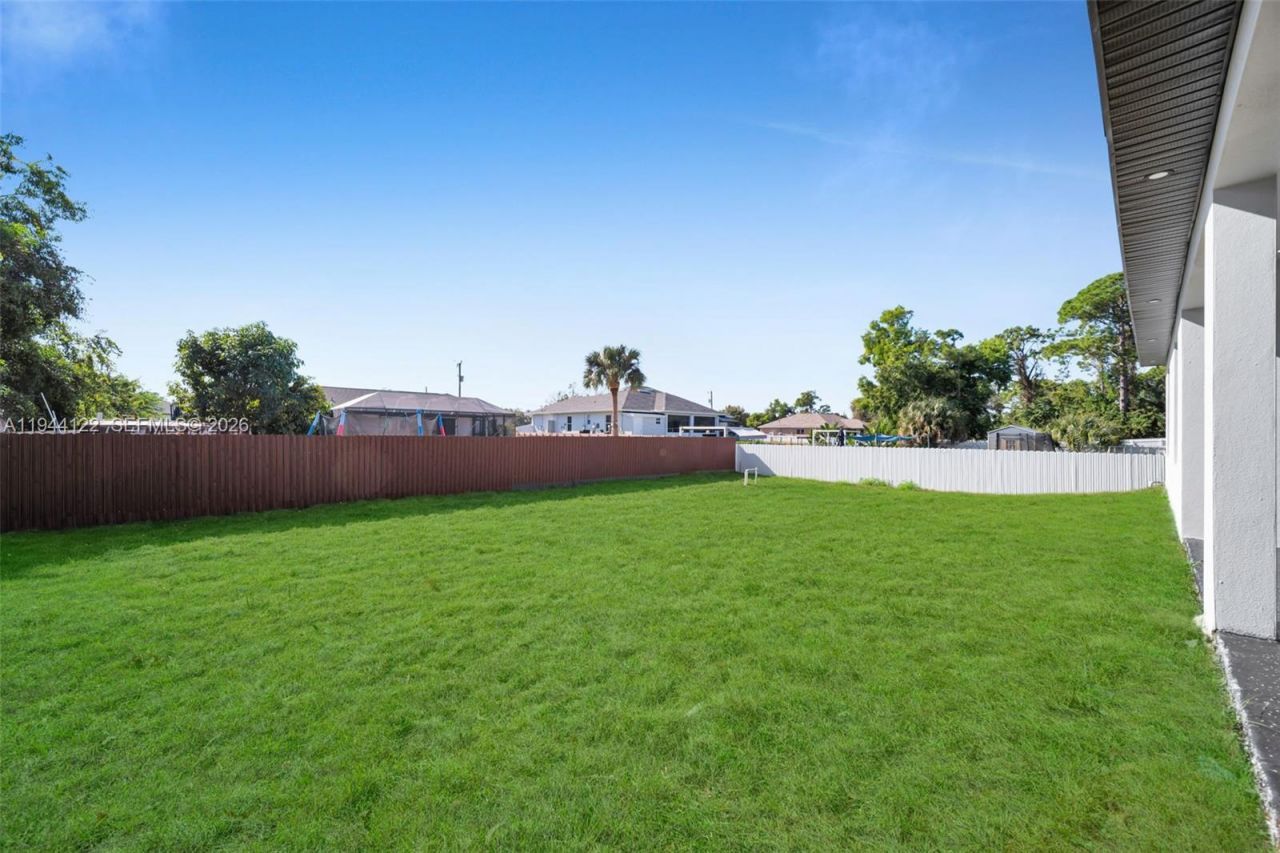 2913 14th W , Lehigh Acres, FL 33971 Photo