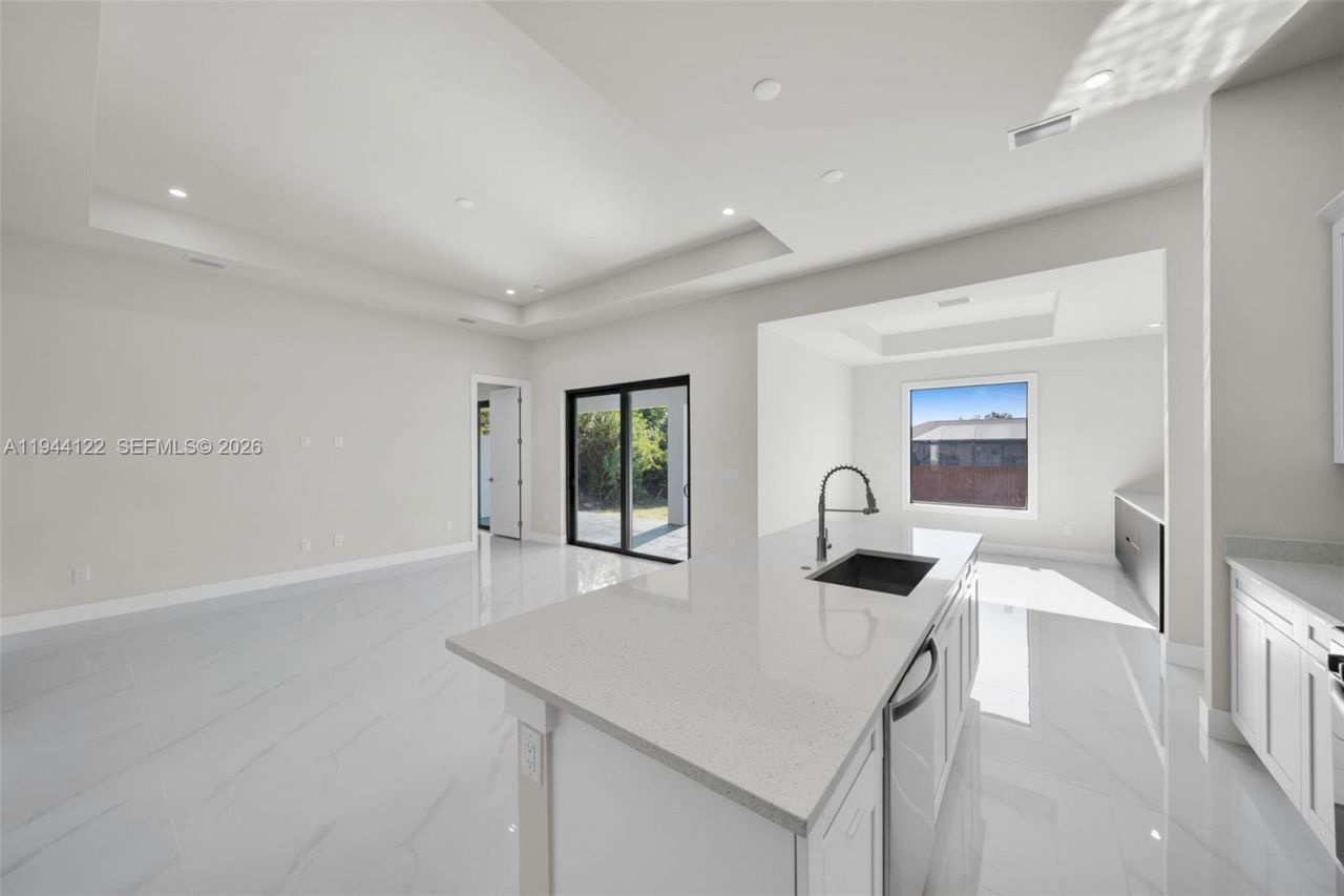 2913 14th W , Lehigh Acres, FL 33971 Photo