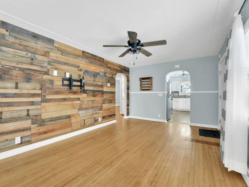 106 N Lake Street, South Amherst, OH 44001 Photo 6