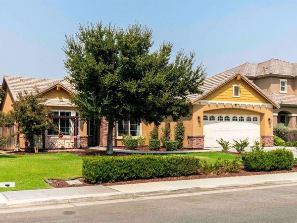 9010 Wolf River Avenue, Bakersfield, CA 93312