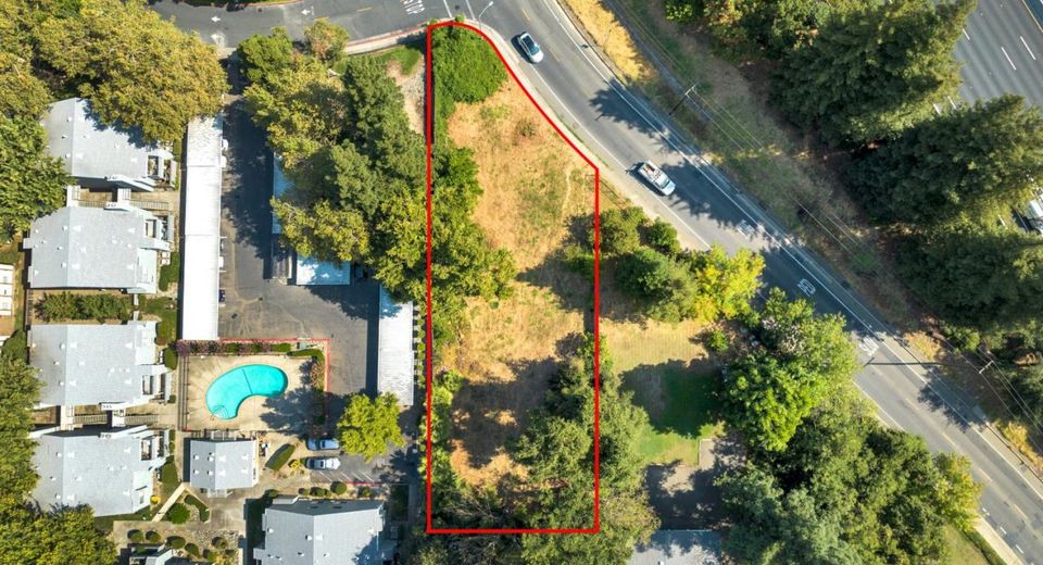 Riverside Blvd, Sacramento, CA 95822 Photo
