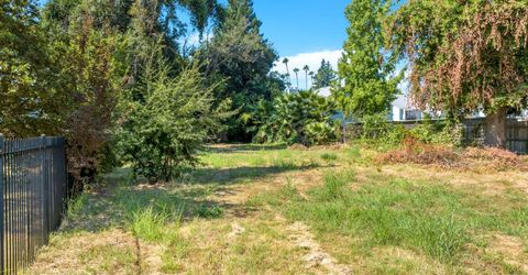 Riverside Blvd, Sacramento, CA 95822 Photo