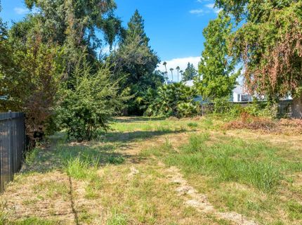 Riverside Blvd, Sacramento, CA 95822 Photo