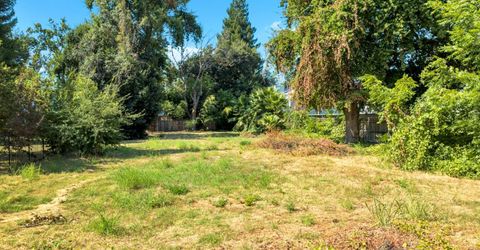 Riverside Blvd, Sacramento, CA 95822 Photo