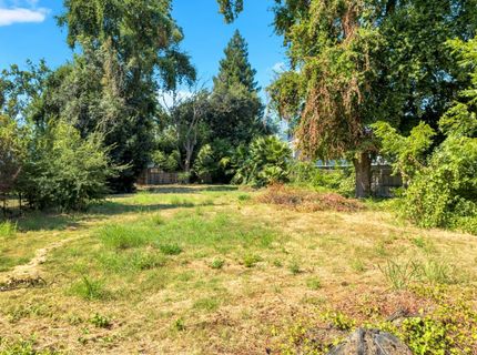 Riverside Blvd, Sacramento, CA 95822 Photo