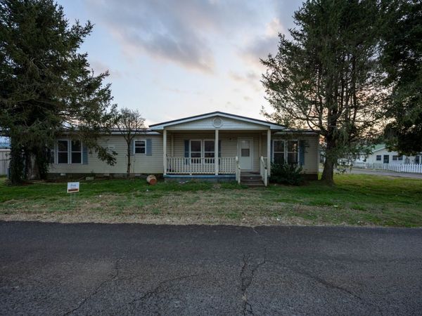 103 Hill St S, Unit A, Cowan, TN 37318