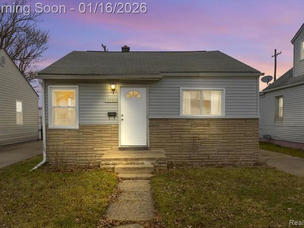 13983 Hobart Avenue, Warren, MI 48089