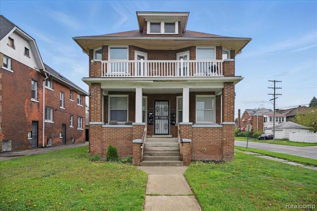 4200 W Buena Vista Street, Detroit, MI 48238 Main Photo