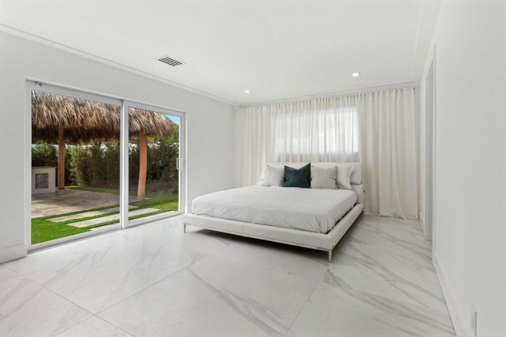 902 SW 27th Place, Boynton Beach, FL 33435 Photo