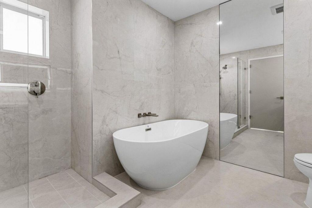 902 SW 27th Place, Boynton Beach, FL 33435 Photo