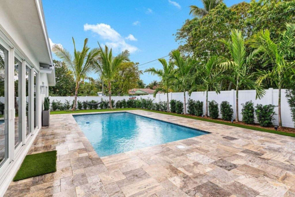 902 SW 27th Place, Boynton Beach, FL 33435 Photo